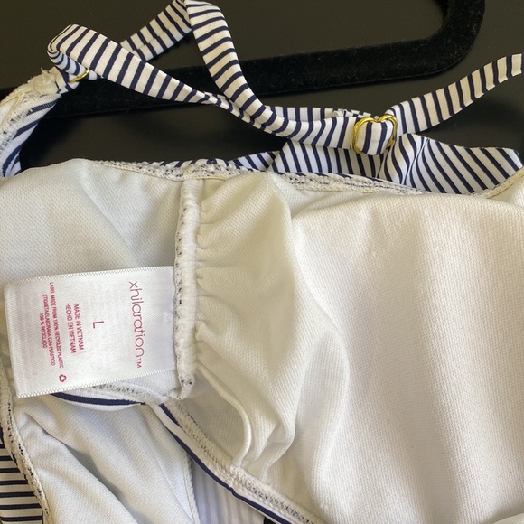 Xhilaration Stripe Swim Top - Picture 5 of 12